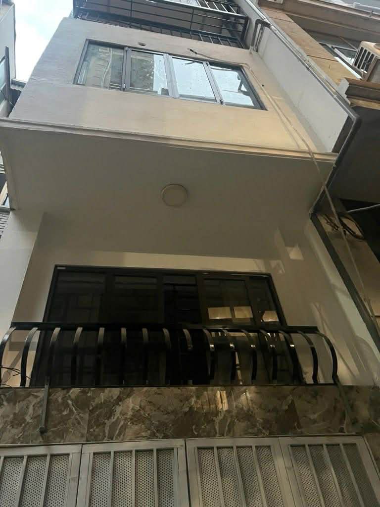 THUỴ KHUÊ - TÂY HỒ GIÁP RANH BA ĐÌNH - CẦU GIẤY - NHỎ XINH - TẦM TIỀN - KINH DOANH TỐT - 5 TỶ 2 