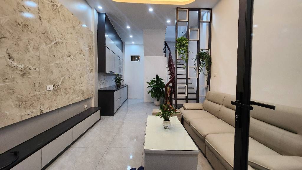 NHÀ MỚI, ĐẸP LONG LANH ĐÓN TẾT- NHÀ 2 THOÁNG . HÀNG HIẾM- NỘI THẤT CƠ BẢN-NGÕ THOÁNG- NHỈNH 7 TỶ