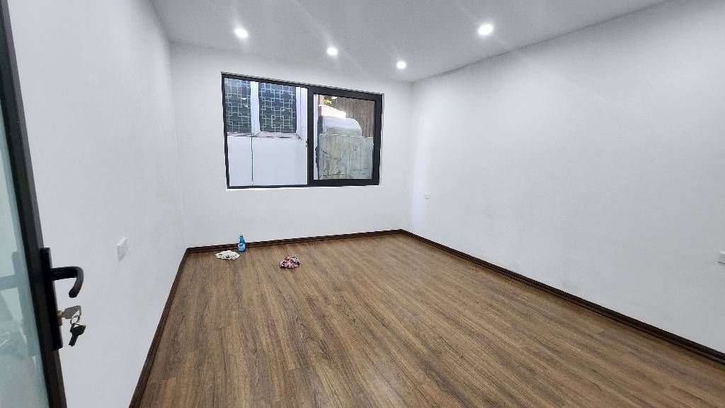 NHÀ MỚI, ĐẸP LONG LANH ĐÓN TẾT- NHÀ 2 THOÁNG . HÀNG HIẾM- NỘI THẤT CƠ BẢN-NGÕ THOÁNG- NHỈNH 7 TỶ