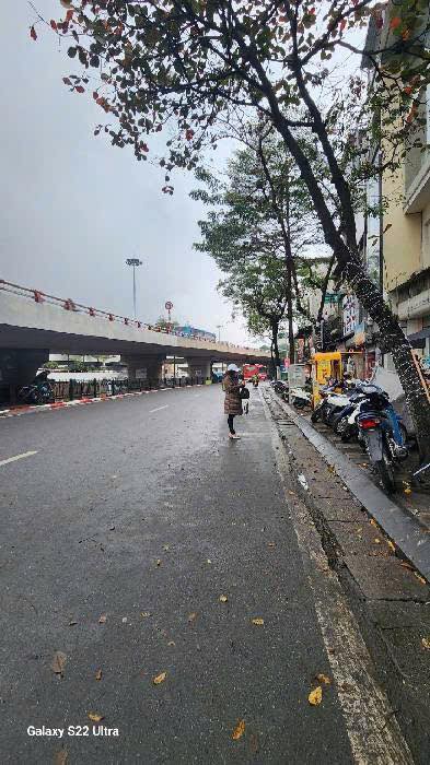 MẶT PHỐ CỔ - NHÀ KINH DOANH LÔ GÓC - KINH DOANH ĐỈNH CAO - ỔN ĐỊNH VỈA HÈ RỘNG - NHỈNH 6 TỶ