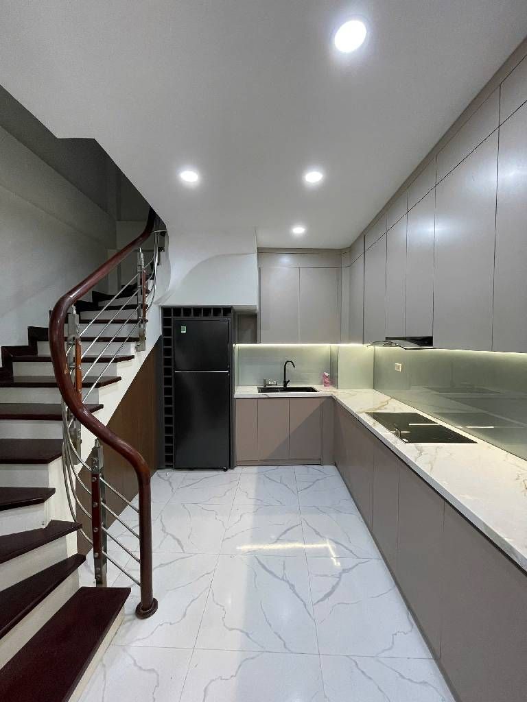 SIÊU PHẨM - HOÀNG HOA THÁM - BA ĐÌNH 30M 5 TẦNG  - LÔ GÓC - MẶT NGÕ - 40M RA PHỐ