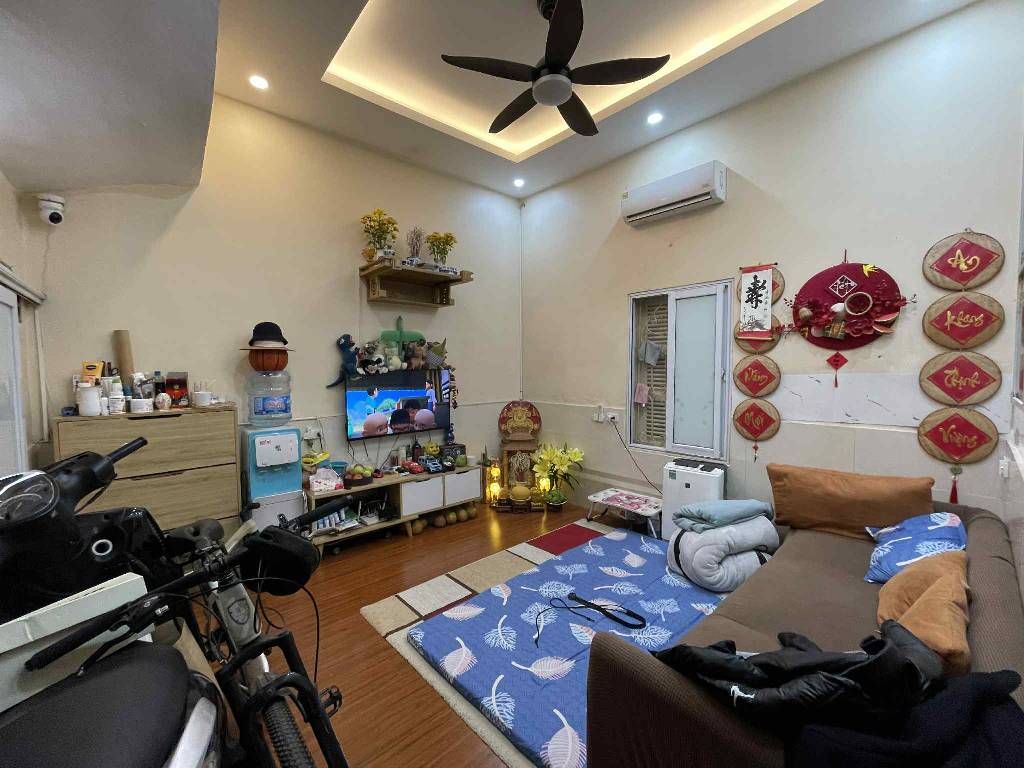 NHÀ TT BA ĐÌNH - LÔ GÓC SỔ VUÔNG ĐẸP - NHÀ Ở CỰC LỘC - GIÁ TRỊ TIỀM NĂNG TĂNG - NHỈNH 5 TỶ