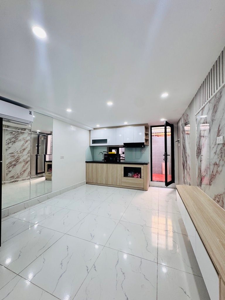 SIÊU PHẨM TẦNG 1 – TẬP THỂ KIM MÃ   – BA ĐÌNH HIẾM NHÀ BÁN - NHỈNH 5 TỶ 