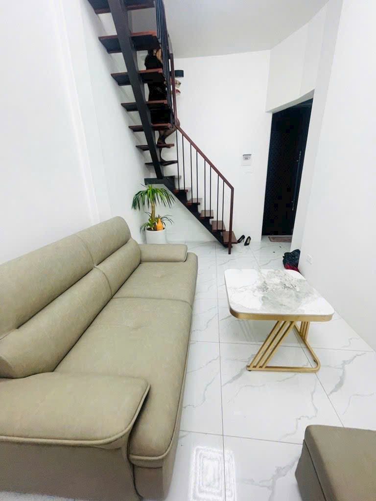 HÀNG HIẾM BA ĐÌNH - SỔ ĐỎ RIÊNG - 4 TẦNG 2 NGỦ - 40M RA MẶT PHỐ - NGÕ THÔNG - TIỆN ÍCH BẠT NGÀN - NHỈNH 4 TỶ