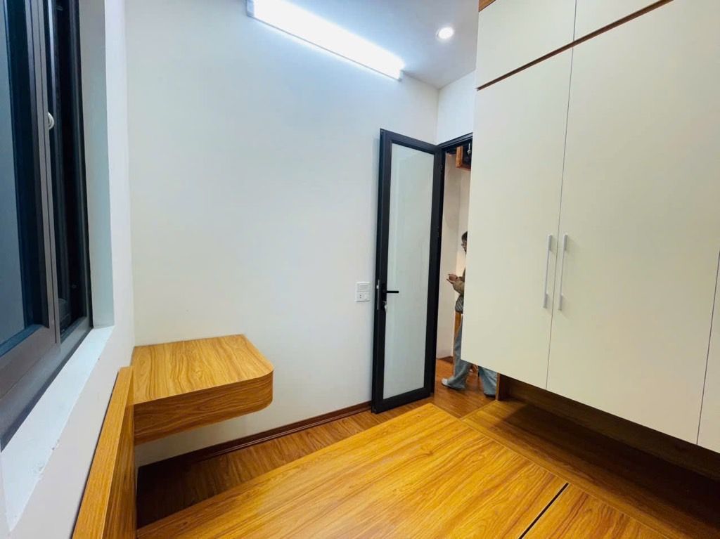 NHỈNH 6 T Ỷ- NHÀ PHỐ TÂY, TRUNG TÂM HOÀN KIẾM  