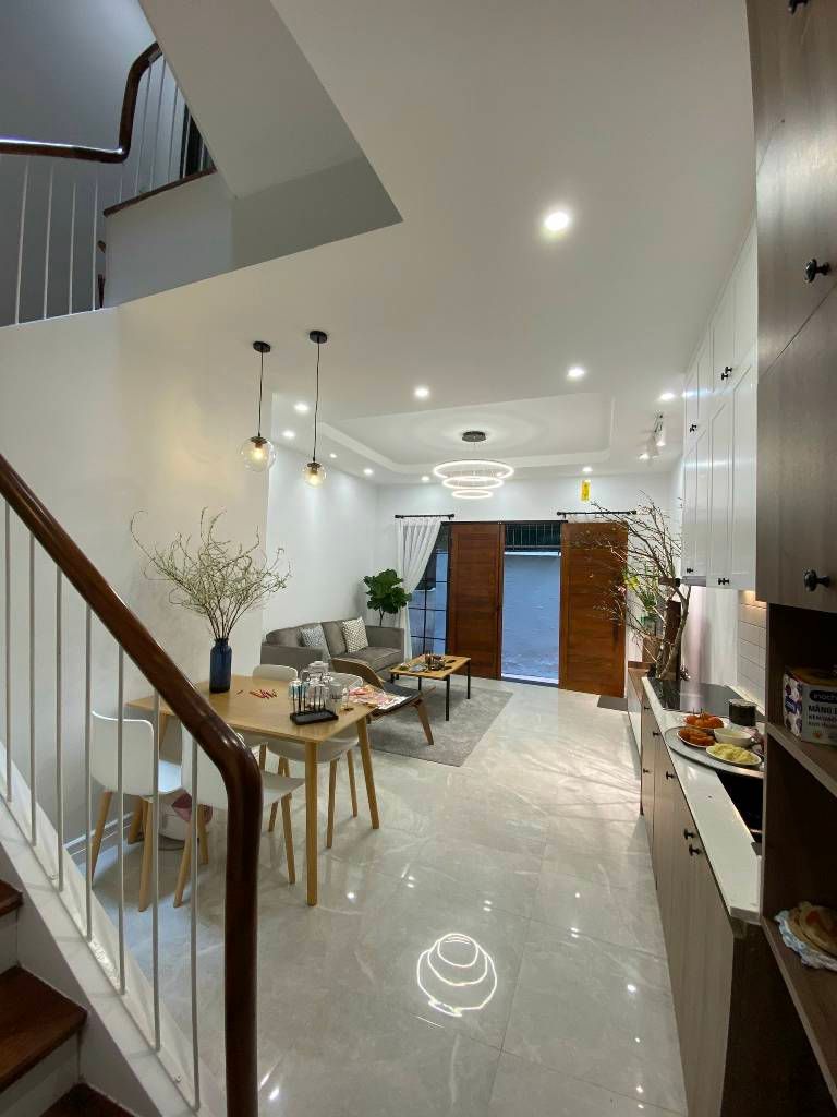 LÂM DU - LONG BIÊN NHÀ ĐẸP DÂN XÂY, GẦN PHỐ - NHỈNH 8 TỶ