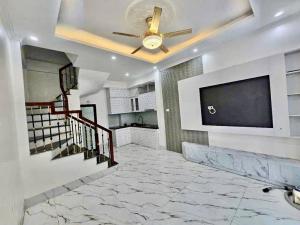 NHÀ MỚI HỘ KHẨU HOÀN KIẾM- LÔ GÓC -GẦN PHỐ -NGÕ THÔNG-VÀI PHÚT LÊN PHỐ CỔ - GIÁ 7 TỶ 8