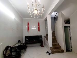 NHÀ HOÀN KIẾM - GIÁP RANH BA ĐÌNH - HAI BÀ TRƯNG - MỘT NGOẶT RA PHỐ - KINH DOANH TỐT