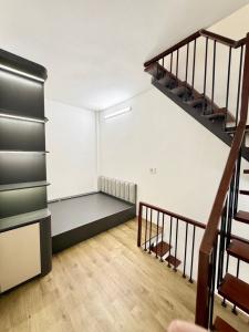 HOÀNG HOA THÁM - BA ĐÌNH -NGÕ THÔNG VÒNG QUANH - VÀI BƯỚC RA PHỐ - NHÀ ĐẸP Ở LUÔN - NHỈNH 3 TỶ