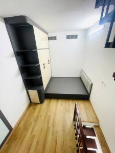 HÀNG HIẾM BA ĐÌNH - SỔ ĐỎ RIÊNG - 4 TẦNG 2 NGỦ - 40M RA MẶT PHỐ - NGÕ THÔNG - TIỆN ÍCH BẠT NGÀN - NHỈNH 4 TỶ