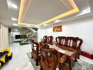 CHỦ CẦN BÁN GẤP NHÀ Q 12,LÔ ĐẤT ĐẮC ĐỊA ,5 TẦNG FULL NỘI THẤT ,GIÁ 6,2 T.Ỷ