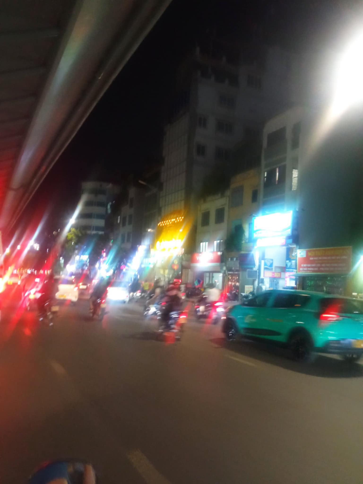 Hot! Bán gấp nhà Đại La, Hai Bà Trưng 31m2, 5 tầng, nội thất xịn, SĐCC, nhỉnh 7 tỷ. Lh 0965789916