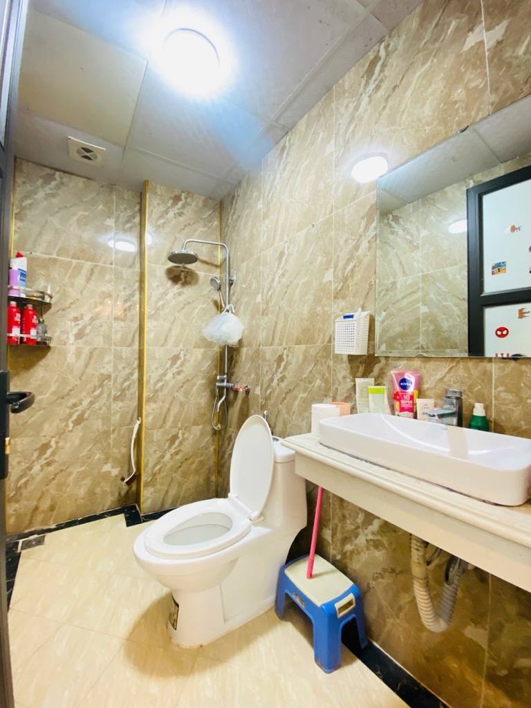 Bán Nhà Phố Đại Từ gần hồ Linh Đàm, 45m2, 5 tầng, sổ đỏ chính chủ, nhỉnh 8 tỷ