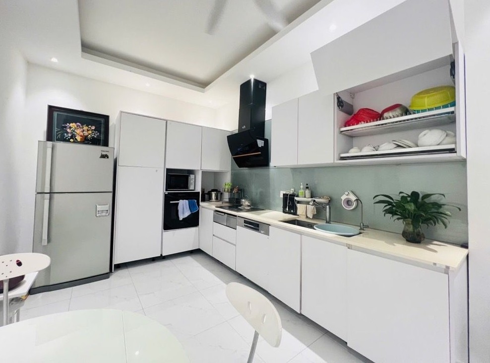 Bán Nhà Phố Kim Đồng 48m2, 4 Tầng, Ngõ Ô Tô Kinh Doanh, Nội Thất Nhập Khẩu, Chỉ 8,8 Tỷ