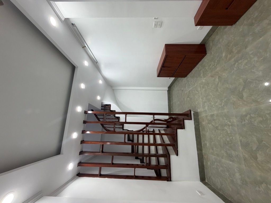 Bán Nhà Phố Minh Khai đầu chợ Mợ, 35m2, 5 Tầng,  Ngõ Thông, Ô tô 20m, SĐCC, 7,25 Tỷ