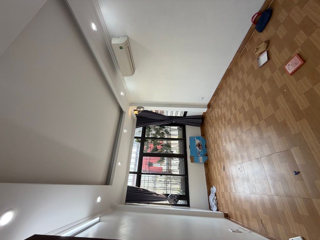 Bán Nhà Phố Minh Khai đầu chợ Mợ, 35m2, 5 Tầng,  Ngõ Thông, Ô tô 20m, SĐCC, 7,25 Tỷ