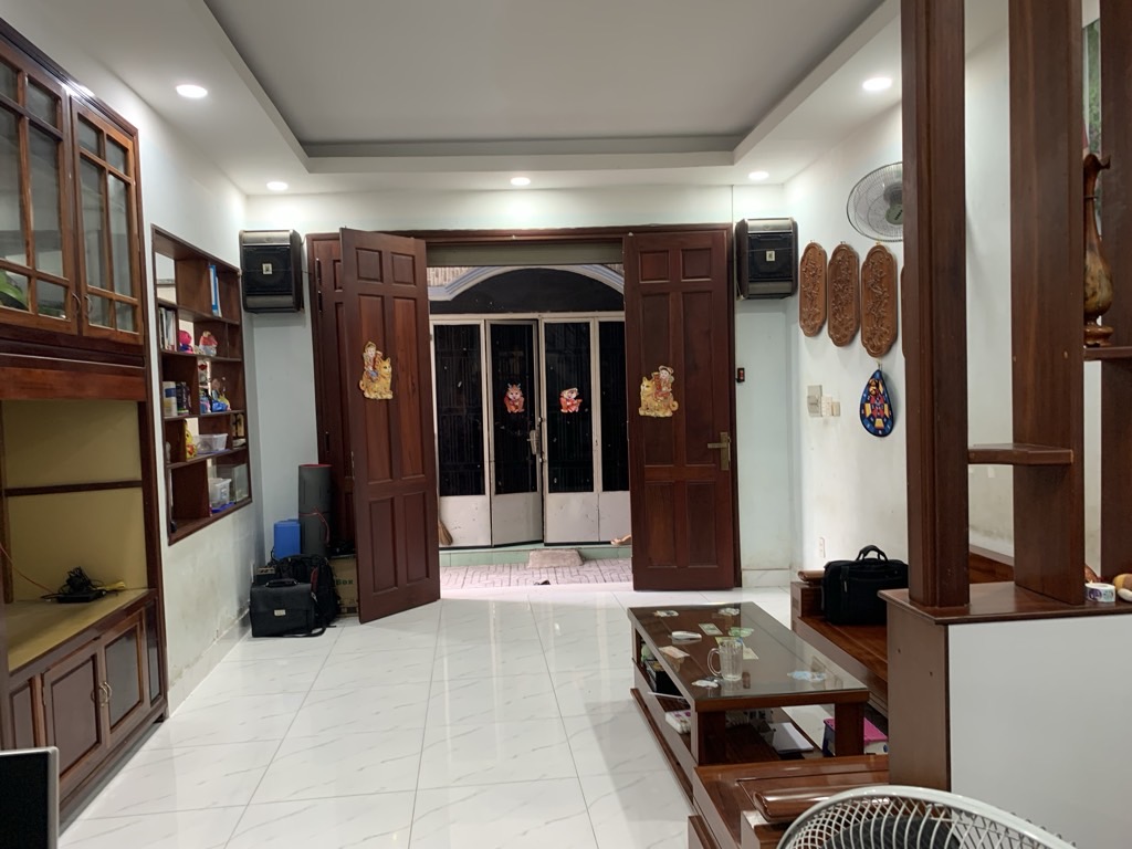 NHÀ BÁN: CẠNH QUỐC LỘ 13_ 2 TẦNG, 56M2_GIÁ 4,05 TỶ