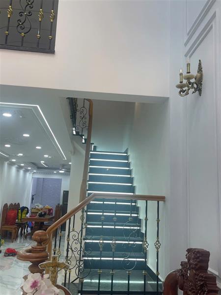 NHÀ BÁN: HXH QUỐC LỘ 13, GẦN VẠN PHÚC CITY_ 5 TẦNG, 110M2, CÓ THANG MÁY_GIÁ 12,9 TỶ