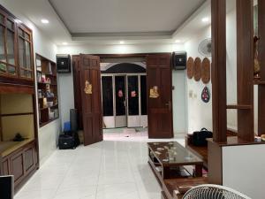 NHÀ BÁN: CẠNH QUỐC LỘ 13_ 2 TẦNG, 56M2_GIÁ 4,05 TỶ