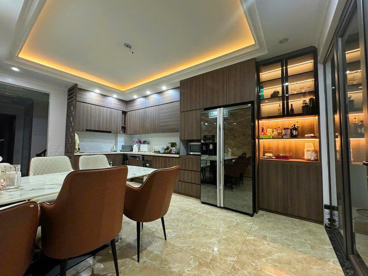 BÁN CĂN LIỀN KỀ KĐT LA KHÊ - HÀ ĐÔNG, MẶT TIỀN ĐẸP. 83m2 5 TẦNG THANG MÁY