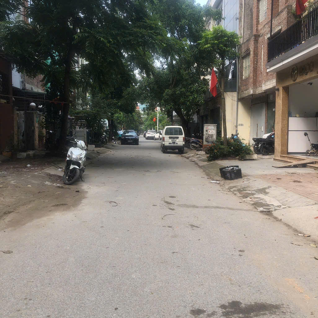BÁN CĂN LIỀN KỀ KĐT LA KHÊ - HÀ ĐÔNG, MẶT TIỀN ĐẸP. 83m2 5 TẦNG THANG MÁY