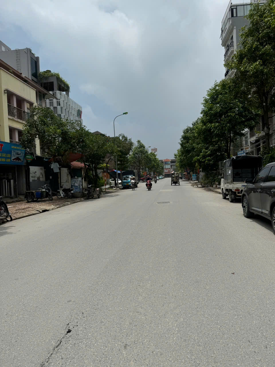 BÁN CCMN 8 TẦNG – MẶT CÔNG VIÊN - PHÂN LÔ Ô TÔ TRÁNH – VĂN QUÁN