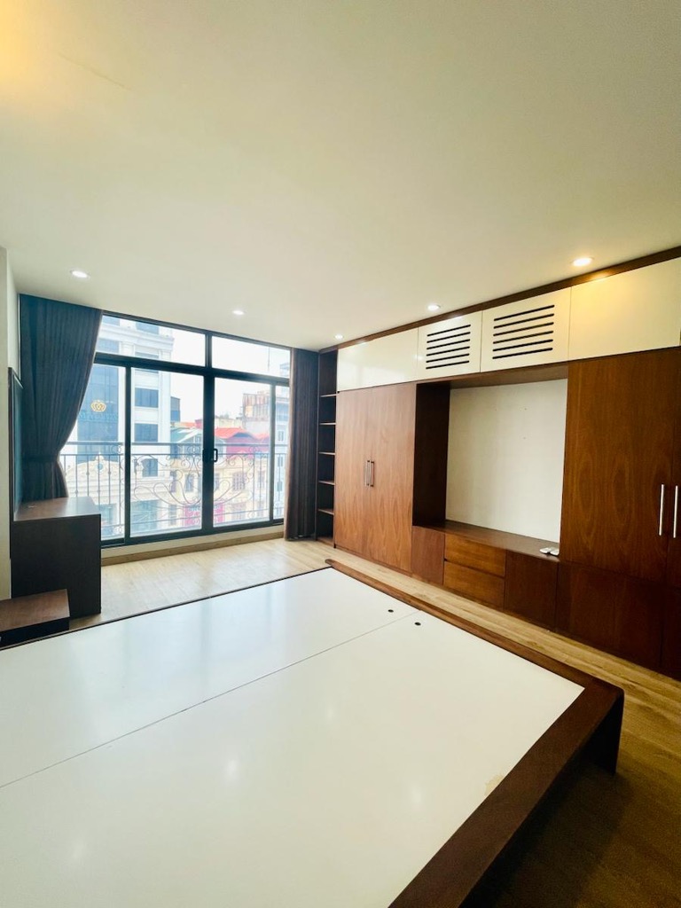 BÁN NHÀ ĐẸP NGHI TÀM – TÂY HỒ - ĐÓN SÓNG CẦU TỨ LIÊN- 40M2, 7 TẦNG THANG MÁY, 19,xx TỶ