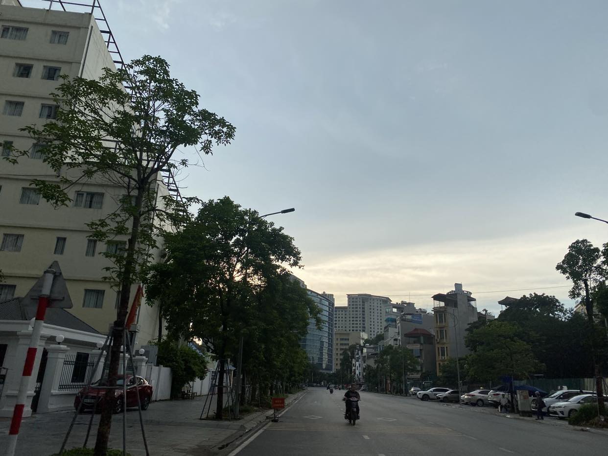 TRUNG TÂM ĐỐNG ĐA, LÔ GÓC, Ô TÔ ĐỖ CỔNG, 2 MẶT THOÁNG VĨNH VIỄN,  38m2 - 10,6 Tỷ