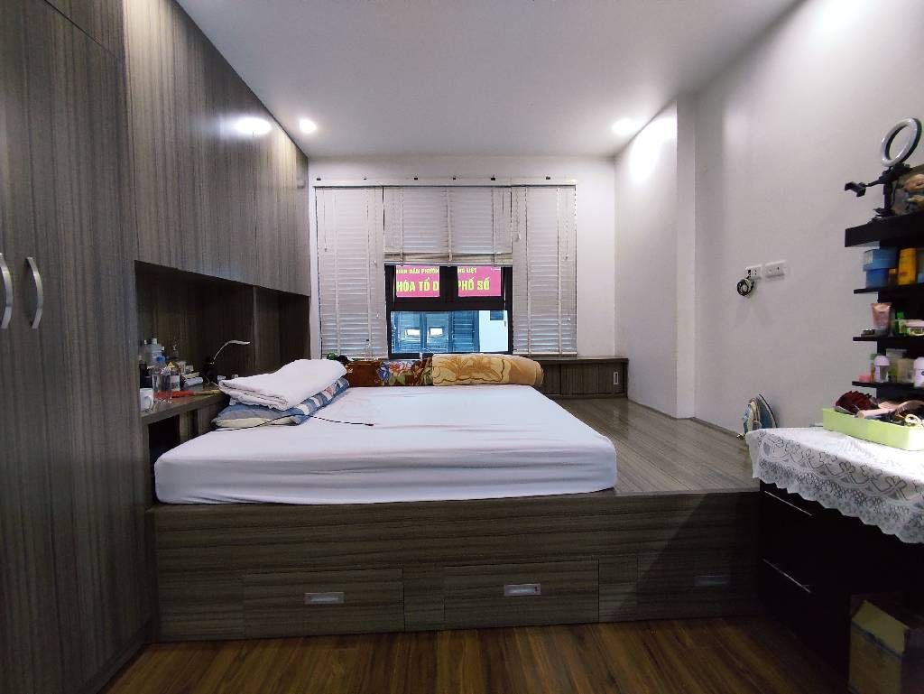 Bán nhà phố Thái Hà_mặt ngõ ô tô tránh_kinh doanh ngày đêm_vuông vắn_giá chào 30 tỷ