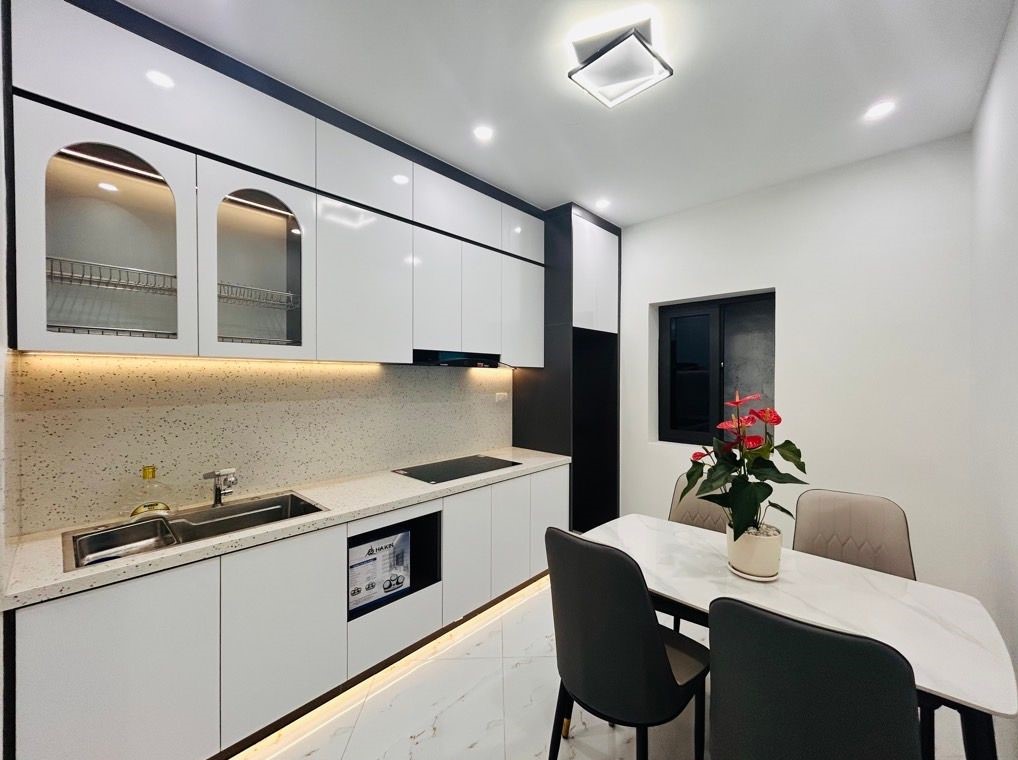 Bán nhà Nguyễn Chí Thanh_lô góc_TC hiếm_dân xây 6 tầng chắc chắn_34m2_giá chào 9,5 tỷ