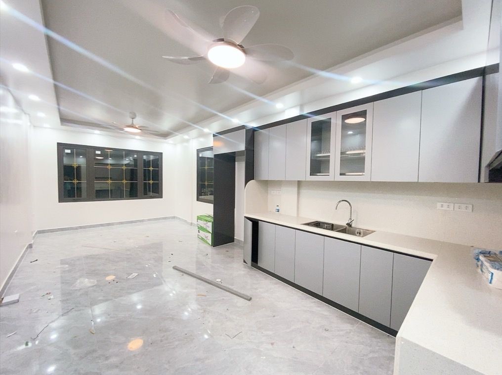 Bán nhà Thái Hà_siêu phẩm dòng tiền tiền tỉ_7 chỗ qua nhà_120m2_giá chào 60 tỷ