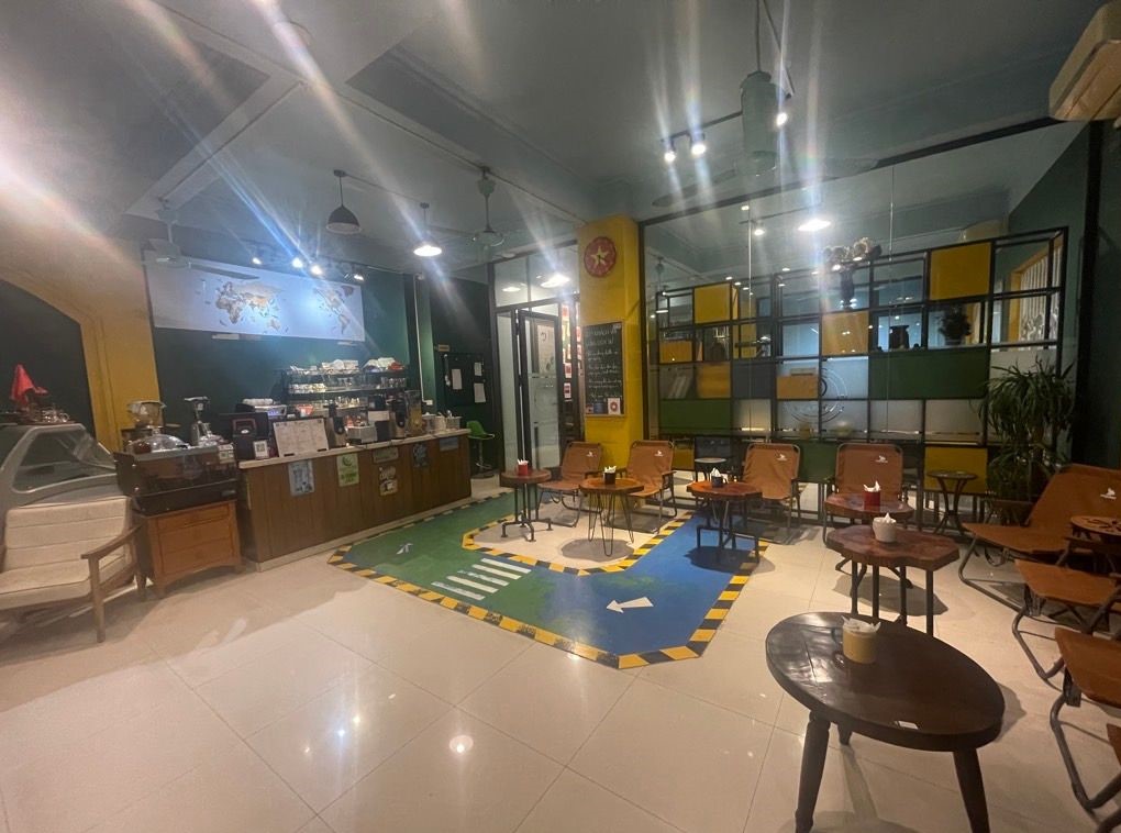 Bán nhà lô góc phố Nguyên Hồng_mặt ngõ ô tô tải tránh 2 mặt_kinh doanh đỉnh_75 m2_giá chào 60 tỷ