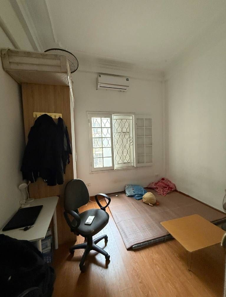 Bán nhà Nguyễn Chí Thanh_ô tô đỗ cửa_giữ tiền tốt_vuông vắn_gd ngay_50m2_giá chào 20 tỷ