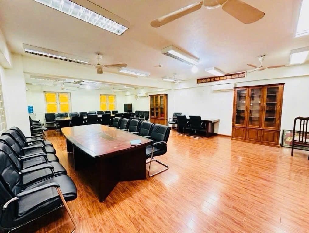 Bán nhà Nguyễn Chí Thanh_ô tô tránh_thang máy_kd văn phòng cực đỉnh_55m2 giá chào 42.5 tỷ