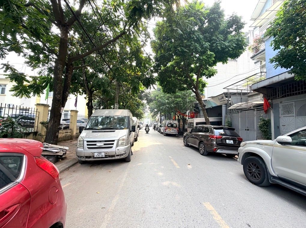 Bán nhà Nguyễn Chí Thanh_ô tô tránh_thang máy_kd văn phòng cực đỉnh_55m2 giá chào 42.5 tỷ