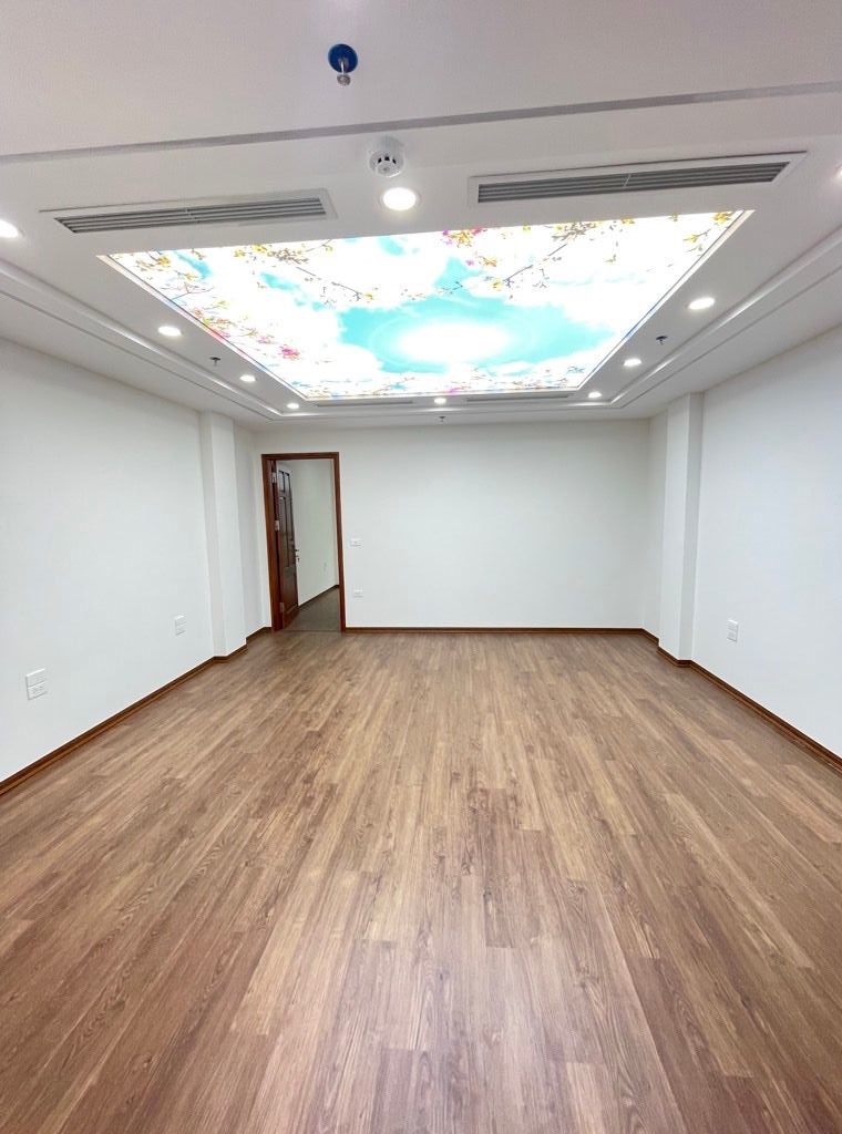 Bán nhà Nguyên Hồng_kd đỉnh của chóp_8 tầng thang máy_70m2_giá chào 46 tỷ