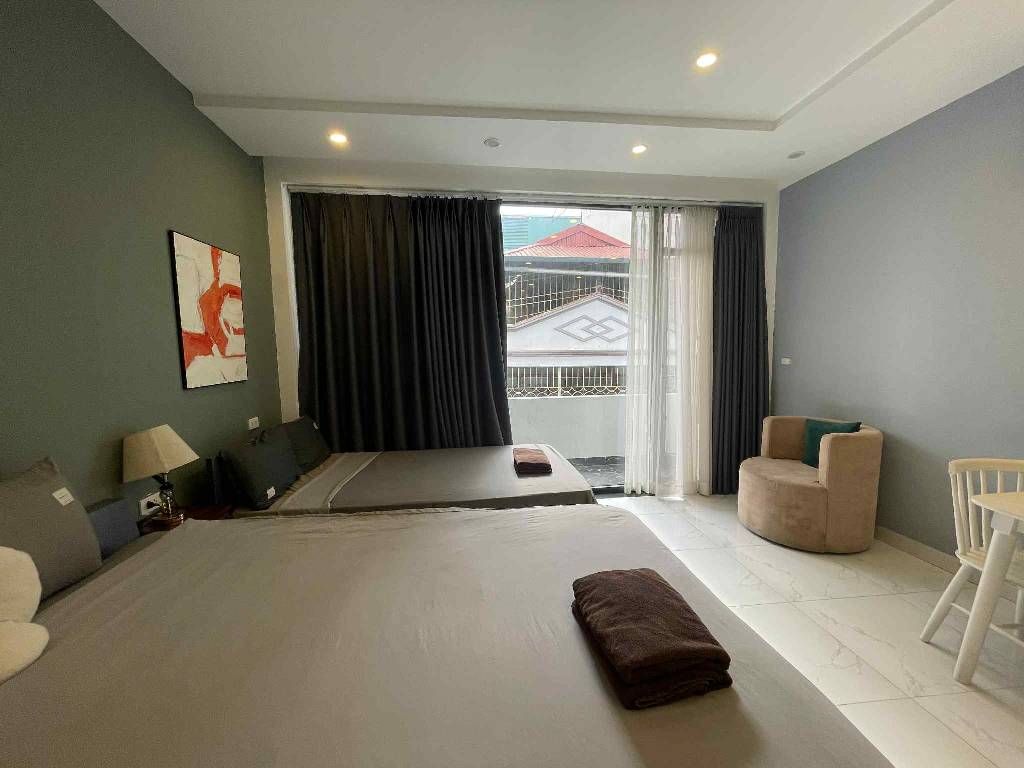 Bán nhà Thái Hà_ngõ ô tô kd_vỉa hè_vuông vắn_42m2_giá chào 22.2 tỷ