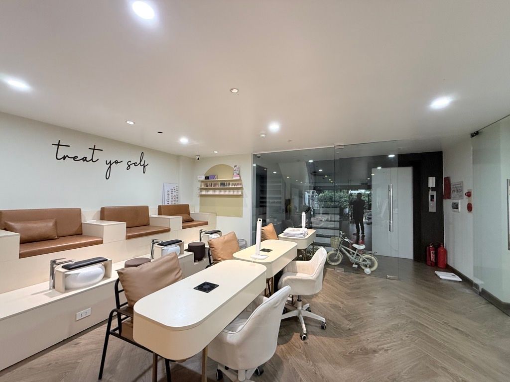 Bán nhà Thái Hà_7 tầng thang máy_mặt ngõ kd sát phố_vỉa hè ô tô tránh_105m2_giá chào 62 tỷ