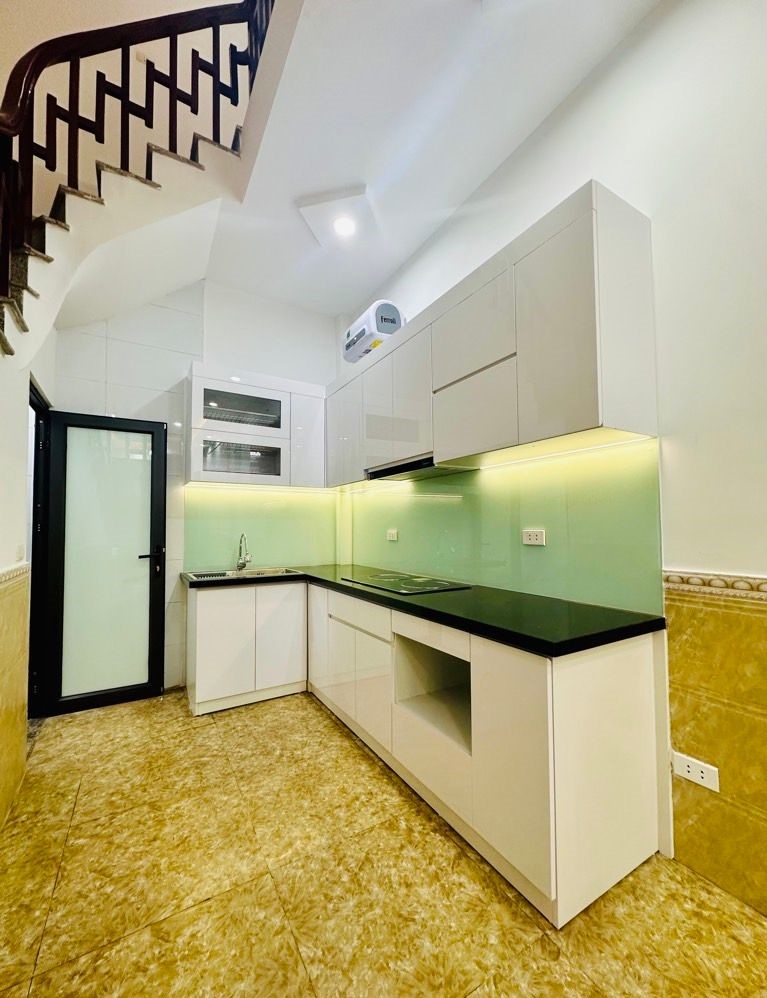 Bán nhà Thái Hà_phân lô vỉa hè ô tô tránh_vuông vắn ở ngay_35m2_giá chào 15,3 tỷ