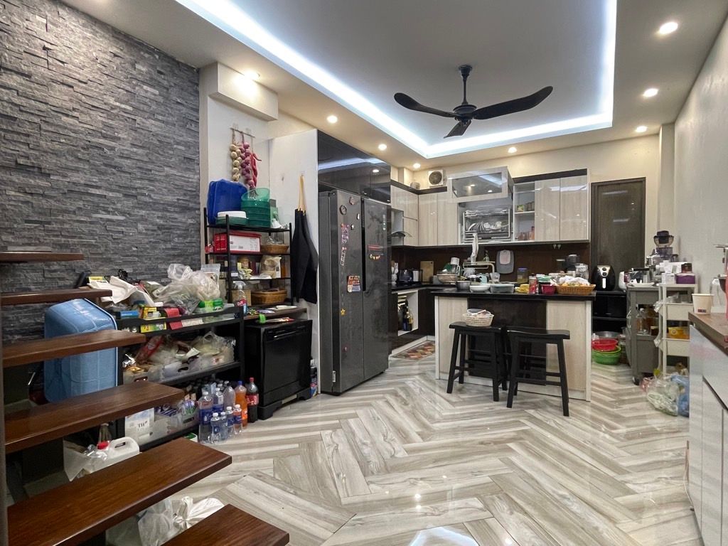 Bán nhà Nguyễn Phúc Lai_ô tô tránh, ngủ nhà_ở cực sướng_sđ vuông đẹp_59m2_giá chào 27 tỷ