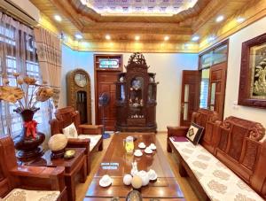 Bán nhà Thái Hà - 50m2 x Mt 3m5 x 5 tầng - Ngõ nông sát phố - 12 tỷ