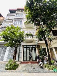 Bán nhà Trần Quang Diệu_vỉa hè ô tô tránh_kd sầm uất_35m2_giá chào 23,5 tỷ