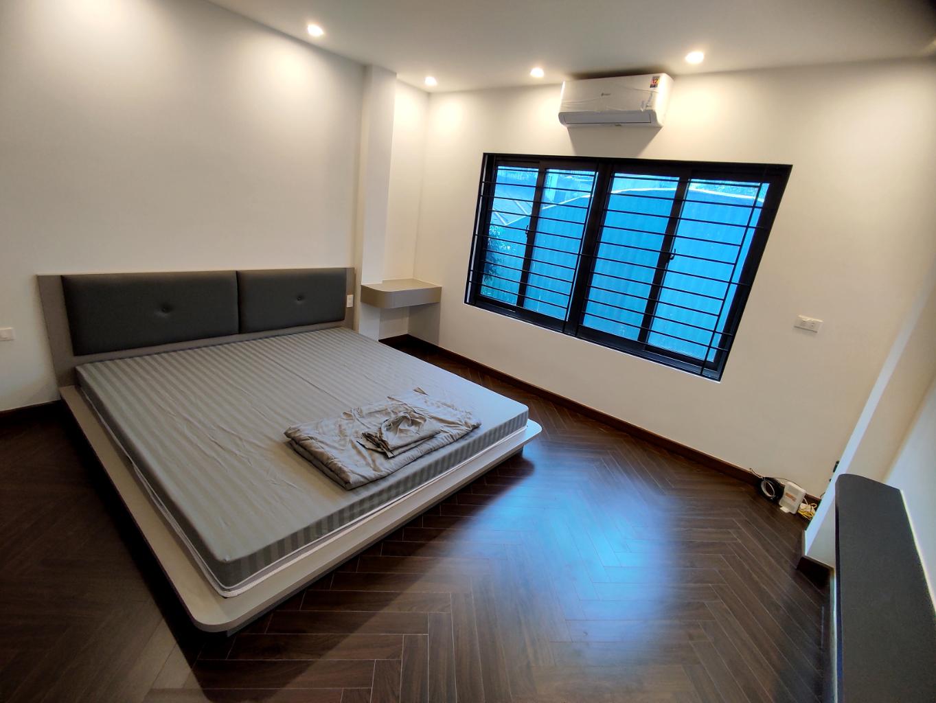 NHÀ MỚI ĐẸP -20M RA OTO - VĂN MIẾU -TRUNG TÂM QUẬN ĐỐNG ĐA