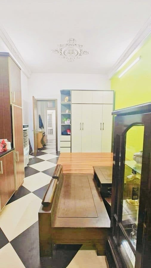NHÀ 2 MẶT NGÕ - OTO ĐẬU CỬA-KINH DOANH TỐT