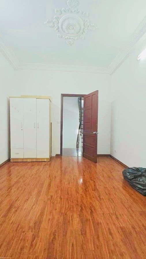 NHÀ 2 MẶT NGÕ - OTO ĐẬU CỬA-KINH DOANH TỐT
