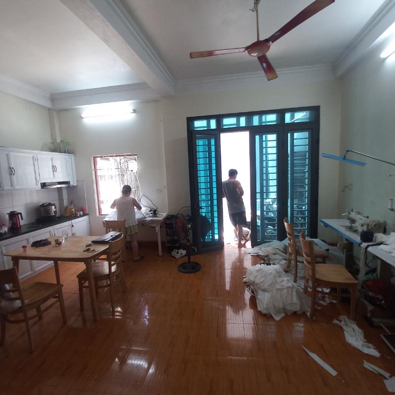 Bán nhà Đường Hòa Bình - Yên Nghĩa - Nhà dân xây kiên cố, ngõ đi riêng, gần trường học - Giá 3,8 tỷ