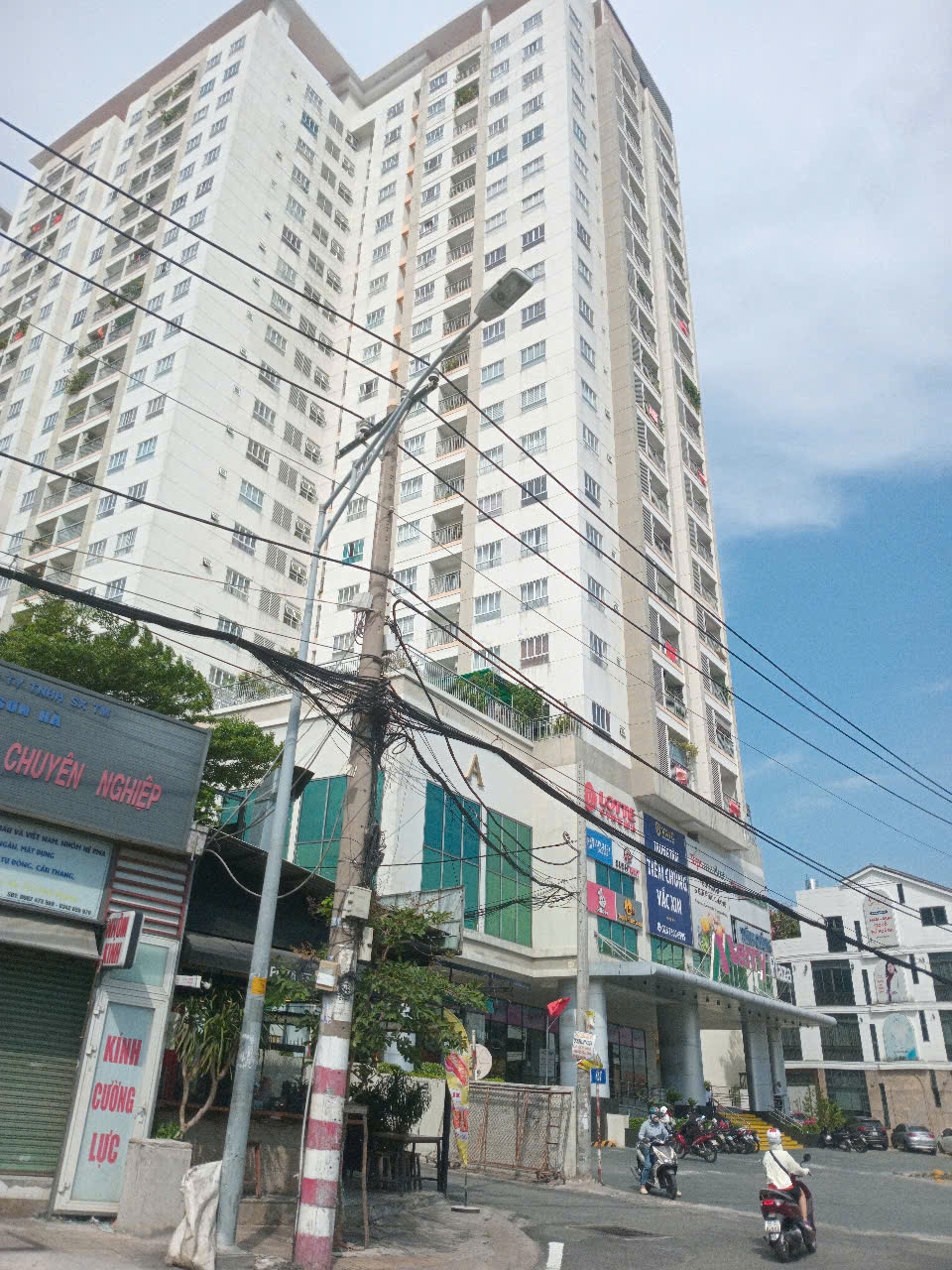 Nhà nhỏ xinh ngay trung tâm Thủ Đức, đường Đặng Văn Bi – 2 tầng kiên cố – chỉ 2.2 tỷ
