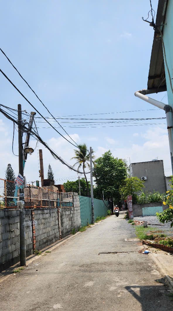 BÁN ĐẤT TẶNG NHÀ ĐƯỜNG SỐ 9 PHƯỜNG LINH XUÂN 80M2 CHỈ 4.15  TỶ