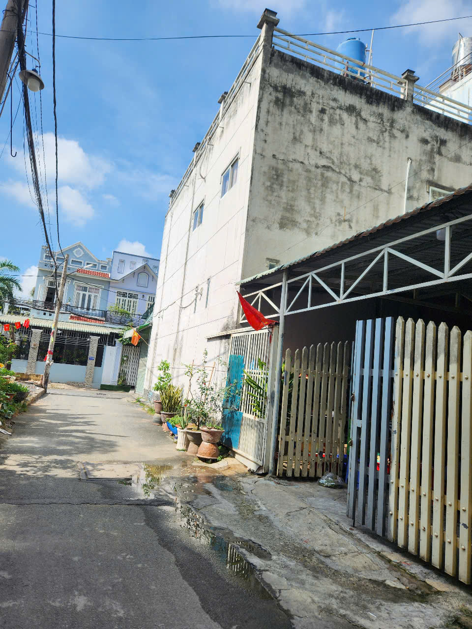 BÁN NHÀ HẺM XE HƠI ĐỐI DIỆN VẠN PHÚC CITY 2 TẦNG GẦN 100M2NHỈNH 5 TỶ