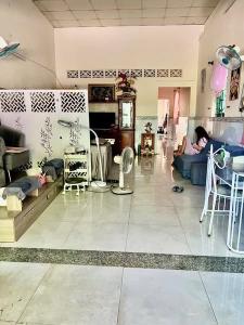 HIẾM - NHÀ NGAY TÔ NGỌC VÂN 2 TẦNG 3 PHÒNG NGỦ CHỈ 2.68 TỶ